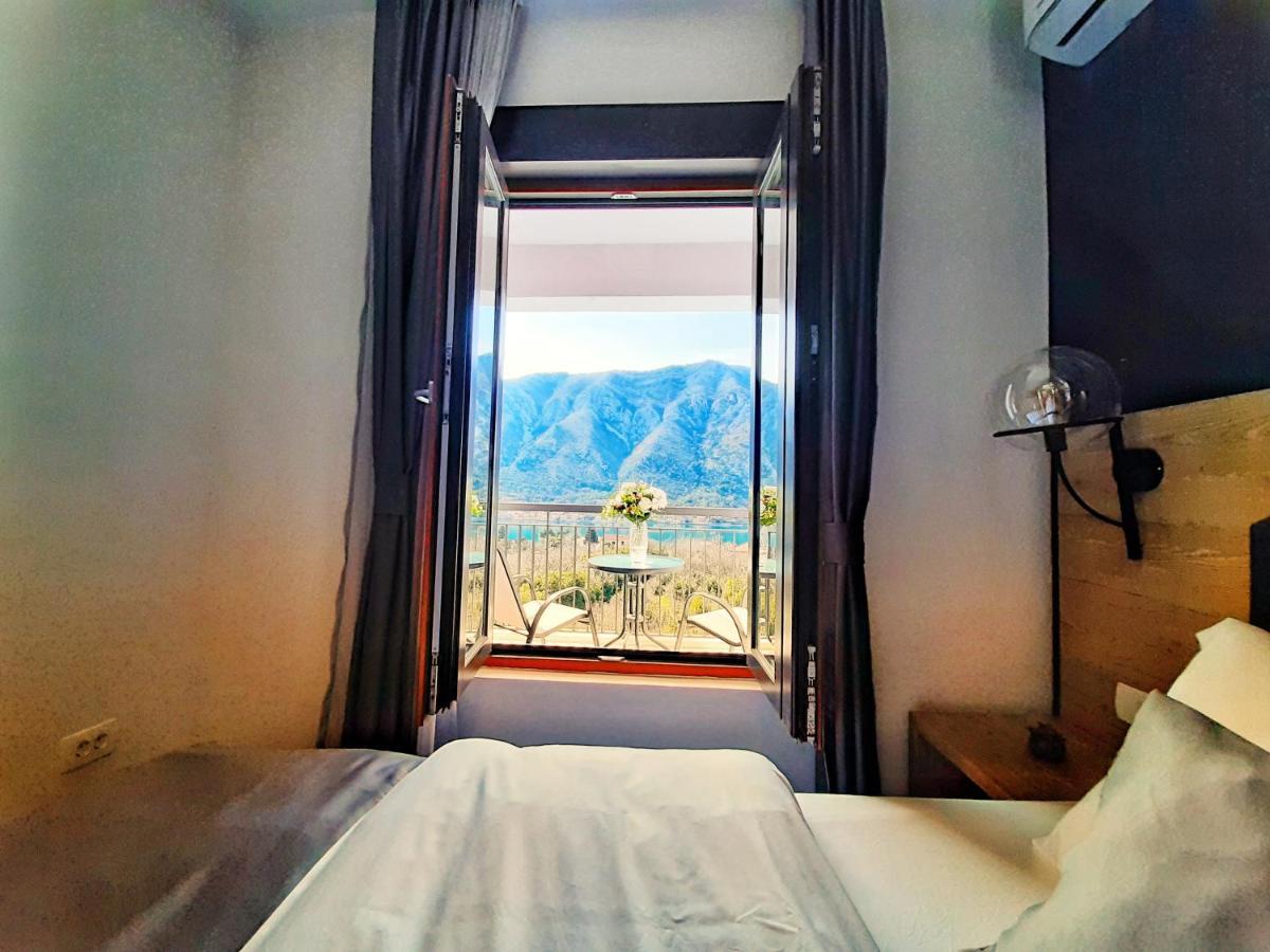 Apartments Panoramica Kotor Eksteriør billede